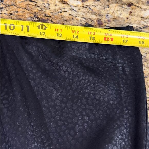 Umgee Black Midi Slip Skirt XL Satin Leopard Jacquard Flowy Elegant Chic - Picture 7 of 8